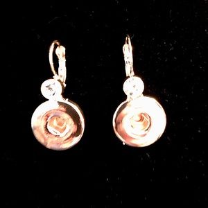Rose gold lever back earrings for 18mm Snap buttons.